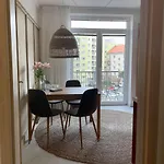 Sweet Home By Zoom Apartments